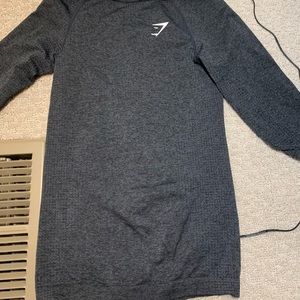 GYMSHARK LONG SLEVE WORKOUT SHIRT